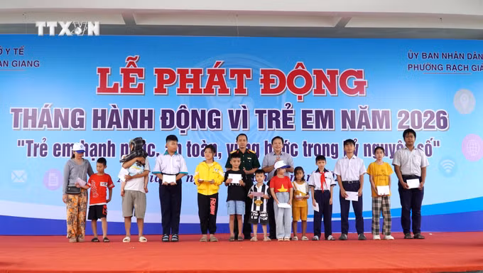 vna-potal-an-giang-tang-cuong-bao-ve-tre-em-tren-khong-gian-mang-8794522.jpg