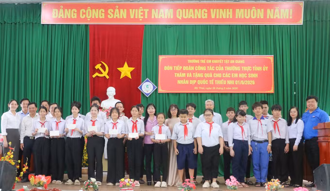 xd-moi-truong-song-an-toan-cho-tre-6.jpg