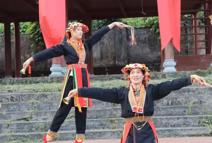 van-hoa-dan-toc-dao-ninh-binh-5.jpg