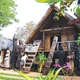 អាកយ៉្ហុង "ភូមិនៅកណ្តាលក្រុង"