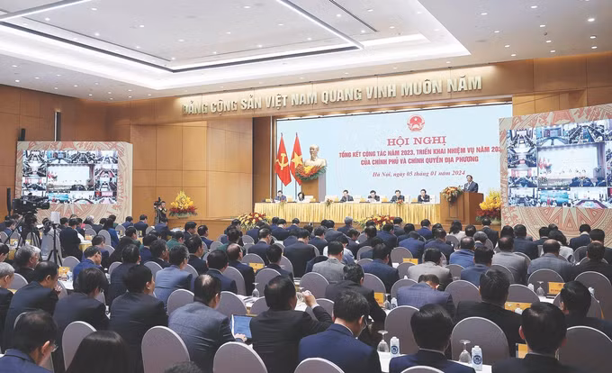 1-quang canh hoi nghi-duong giang.jpg