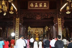 ស្ថាបត្យកម្មដ៏ល្អឯកនៃវត្ត សាក់ ទឺ ខាយ ដ្វន់ នៅខេត្ត ដាក់ឡាក់