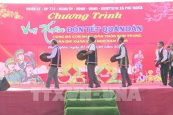 បុណ្យចូលឆ្នាំវៀតណាមកងទ័ពនិងប្រជាជនដ៏កក់ក្តៅនៅកណ្តាលព្រៃដ៏ធំល្វឹងល្វើយ ភូងៀ