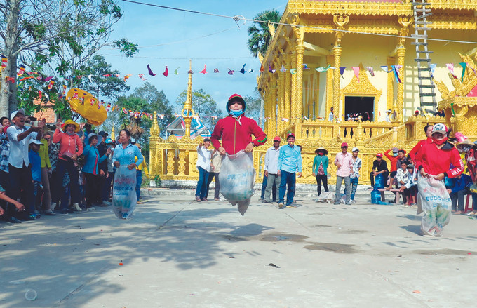 ការធ្វើពិពិធកម្មផលិតផលទេសចរណ៍ផ្តើមពីវប្បធម៌ ខ្មែរ ណាមបូ ảnh 3