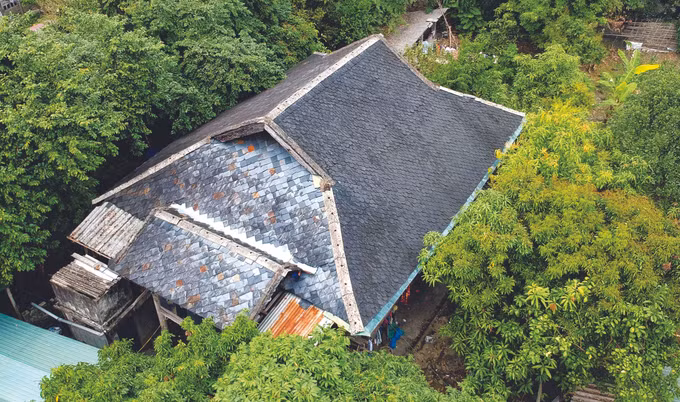 ក្រុងនៃផ្ទះខ្ពស់ផុតពីដីដំបូលប្រក់ថ្មនៅទីរួមខេត្ត មឿងឡៃ ảnh 4