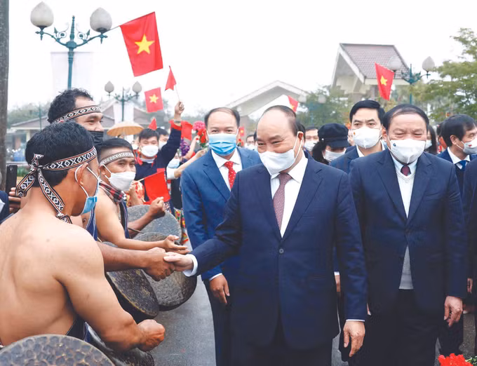 ថែរក្សាសម្រស់វប្បធម៌របស់ជនជាតិនីមួយៗ ảnh 1