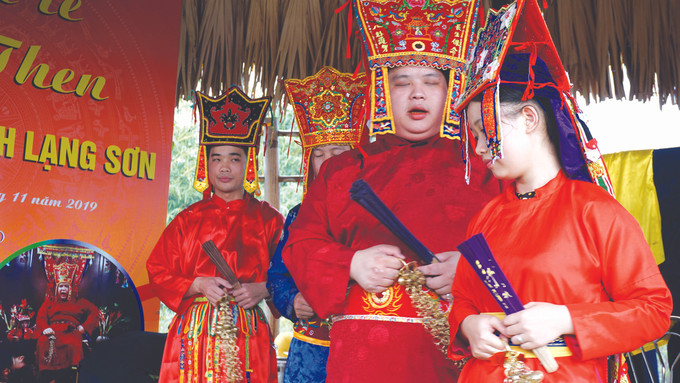 ពិធីកិច្ច ឡូវថែន របស់ជនជាតិ តៃ ảnh 3