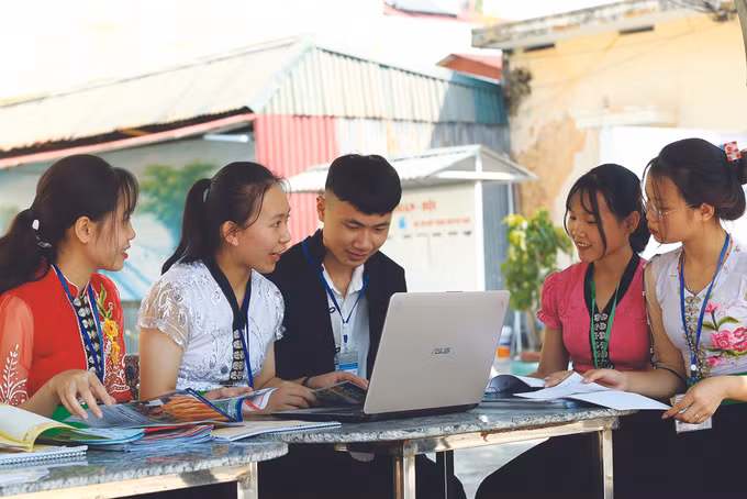 ថែរក្សានិងអភិវឌ្ឍអក្សររបស់ជនជាតិ ថៃ នៅលើបណ្តាញអ៊ីនធើណិត ảnh 4