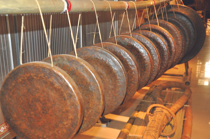 ថែរក្សាសិល្បៈគងឃ្មោះ តីង្វៀន ảnh 3