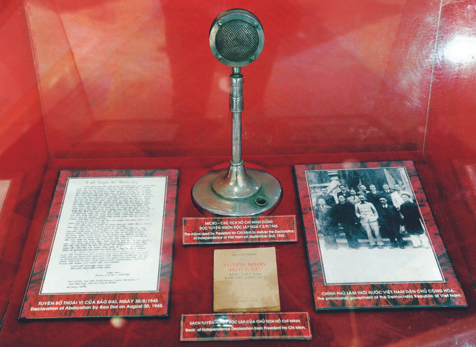 ទស្សនា បេនញ៉ារ៉ុង កេរដំណែលប្រវត្តិសាស្រ្តដែលដិតដាមទៅដោយស្លាកស្នាមអនុស្សាវរីយ៍អំពីលោកអ៊ំ ហូ ảnh 2