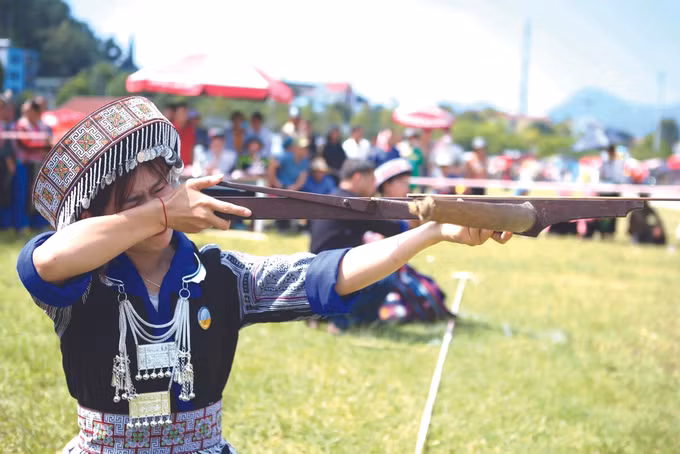 ជនជាតិ ម៉ុង អ៊ឹកធឹកបុណ្យឯករាជ្យជាតិ ảnh 5