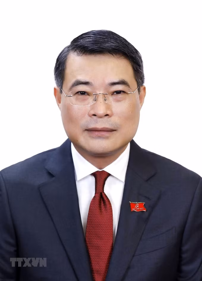 បញ្ជីរាយនាមគណៈលេខាមជ្ឈិមបក្សអាណត្តិទី ១៣ ảnh 3