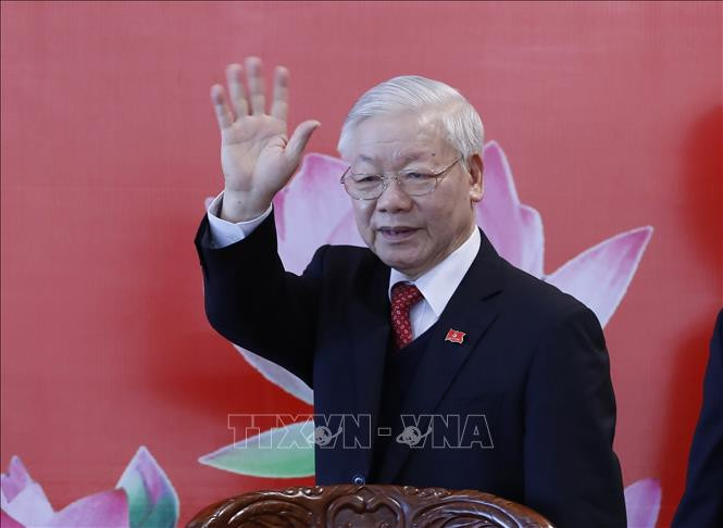 លោកអគ្គលេខាបក្ស ង្វៀនភូត្រុង អញ្ជើញជាអធិបតីសន្និសីទសារព័ត៌មាន ក្រោយពីបញ្ចប់មហាសន្និបាតលើកទី ១៣ របស់បក្ស ảnh 4