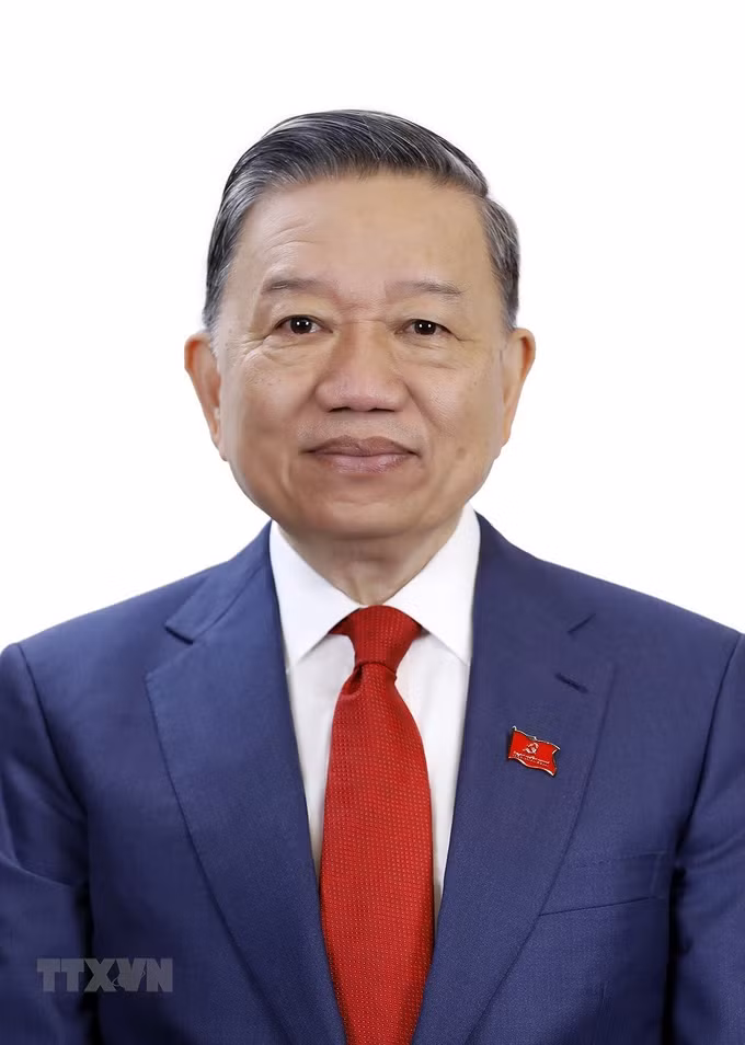 រូបភាពសមាជិកសមាជិកានៃការិយាល័យនយោបាយអាណត្តិទី ១៣ ảnh 10