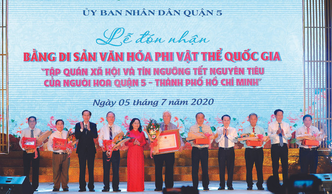 បុណ្យហែអ្នកតារបស់ជនជាតិ ចិនត្រូវបានទទួលស្គាល់ជាបេតិកភណ្ឌវប្បធម៌អរូបីជាតិ ảnh 2