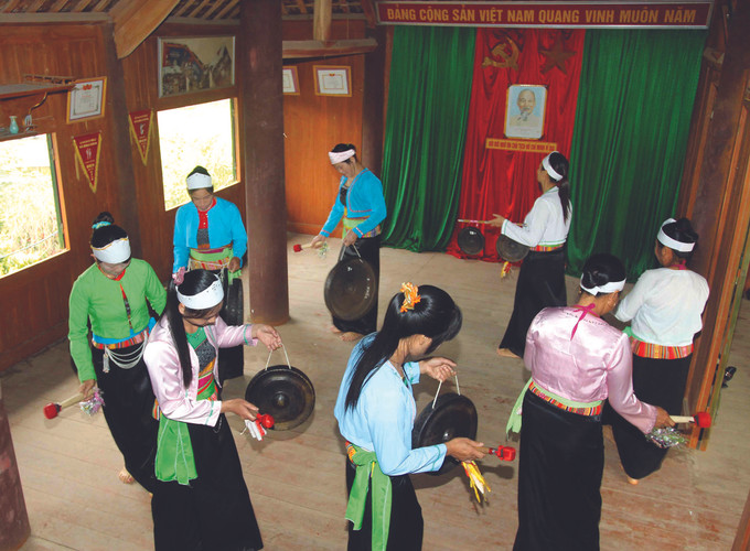 ជីវភាពថ្មីនៅតំបន់បងប្អូនជនជាតិ តំបន់ភ្នំនៃរដ្ឋធានី ảnh 2