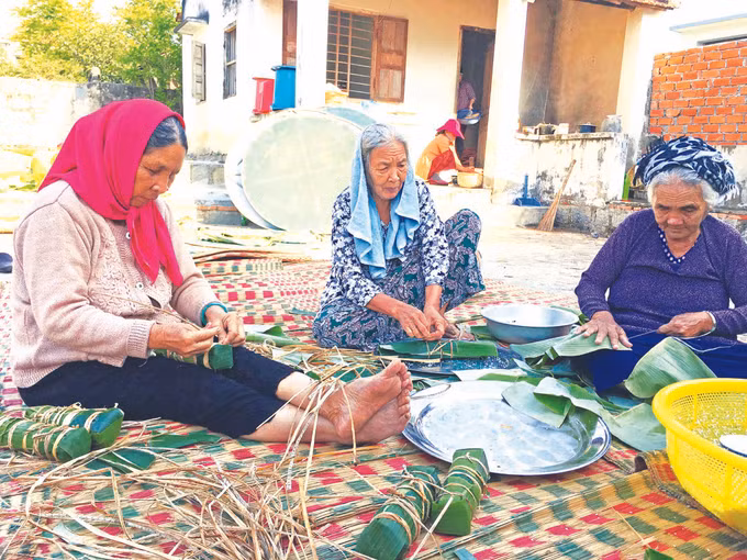 ឱជារសនំក្នុងថ្ងៃបុណ្យចូលឆ្នាំថ្មី្មរបស់ជនជាតិ ចាម ảnh 1