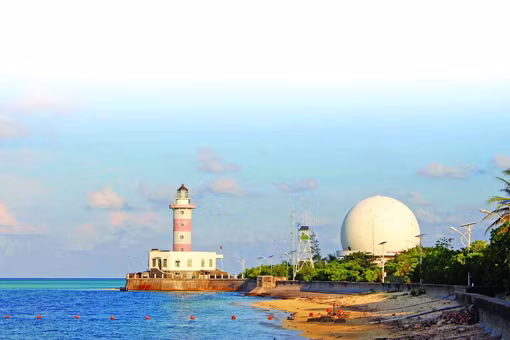 បណ្ដាអគារប៉មពន្លឺ - ពន្លឺនៃអធិប្បតេយ្យភាពជាតិលើដែនសមុទ្រ ảnh 2