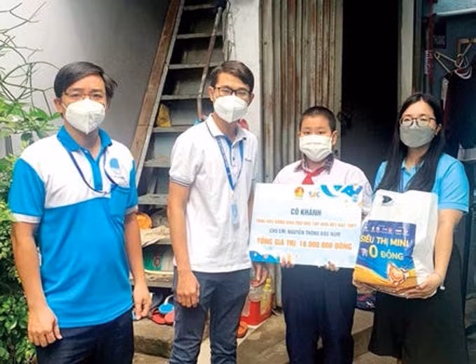 ជម្នះការលំបាកលំបិនដើម្បីឆ្នាំសិក្សាមួយដ៏ពិសេស ảnh 2