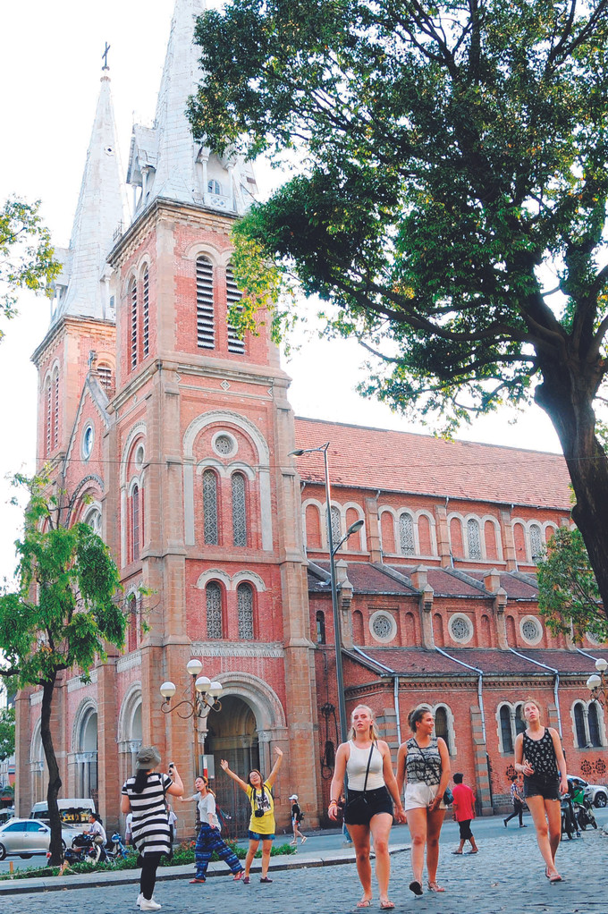 តម្លៃនៃកេរដំណែលប្រវត្តិសាស្រ្ត - វប្បធម៌នៅទីក្រុងដែលប្រសិទ្ធនាមលោក អ៊ំហូ ảnh 1