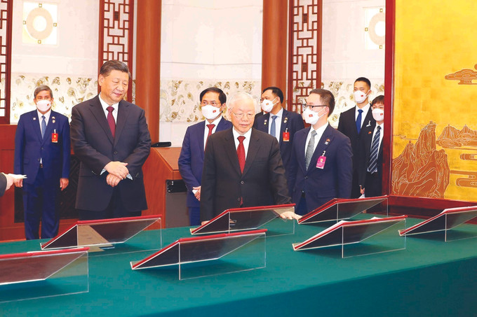 ស្លាកស្នាមក្នុងដំណើរទស្សនកិច្ចជាផ្លូវការនៅប្រទេស ចិន របស់លោកអគ្គលេខាបក្ស ង្វៀន ភូត្រុង ảnh 2