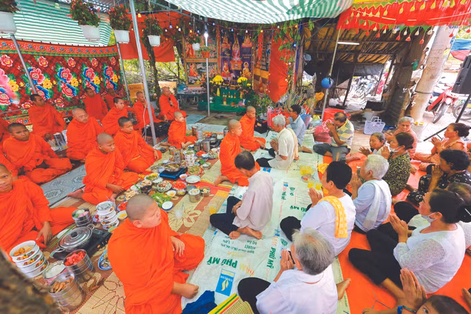 វត្តអារាម ខ្មែរ - សសរស្តម្ភខាងស្មារតីរបស់បងប្អូនជនជាតិ ខ្មែរ ខេត្ត សុកត្រាំង ảnh 5