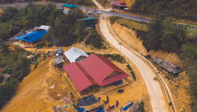 ធ្វើឲ្យក្តីសុបិនតាំងទីលំនៅនិងរស់នៅដោយសុខសាន្តក្លាយជាការពិតជូនអ្នកក្រីក្រនៅខេត្ត ដៀនបៀន ảnh 1