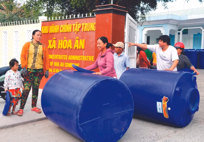 ខេត្ត ត្រាវិញ ប្រមូលផ្ដុំប្រភពកម្លាំងសម្រាប់កាត់បន្ថយភាពក្រីក្រនៅតំបន់បងប្អូនជនជាតិ ខ្មែរ ảnh 7