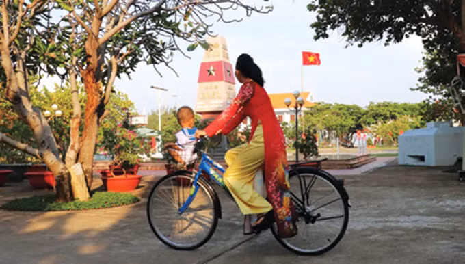 ពលរដ្ឋដ៏តូចច្រឡឹងទាំងឡាយនៅលើប្រជុំកោះ ទ្រឿងសា ảnh 4