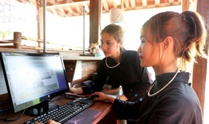 ចាប់ពីឆ្នាំ ២០១៦ រហូតមកទល់នាពេលបច្ចុប្បន្ននេះ វិស័យអប់រំបណ្តុះបណ្តាលនៃខេត្ត ថាយង្វៀន មានការរីកចម្រើនយ៉ាងខ្លាំងក្លា ទាំងផ្នែកបណ្តាញ ទ្រង់ទ្រាយនិងប្រភេទ រីឯគុណភាពក៏បានលើកបង្កើនអោយប្រសើរឡើងពីមួយថ្ងៃទៅមួយថ្ងៃ ខេត្ត ថាយង្វៀន អភិវឌ្ឍន៍ហេដ្ឋារចនាសម្ព័ន្ធលើដែនដីកំណើតនៃបដិវត្តន៍ ảnh 8