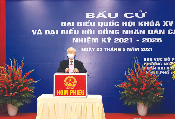 បងប្អូនជនជាតិអញ្ជើញចូលរួមទិវាបុណ្យនៃមាតុភូមិយ៉ាងរូតរះម្នីម្នា ảnh 2