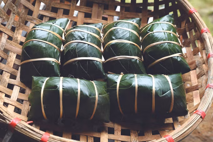 នំបាញ់ជឹងថ្ងៃបុណ្យចូលឆ្នាំថ្មីរបស់បងប្អូនបណ្តាជនជាតិខេត្ត ឡាវកាយ ảnh 2