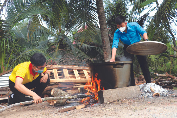 នំអន្សមតំបន់ប៉ែកខាងលិច ảnh 4