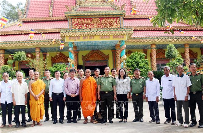 សកម្មភាពអបអរសាទរបុណ្យចូលឆ្នាំថ្មីប្រពៃណីនៅខេត្ត បាកលៀវ ảnh 2