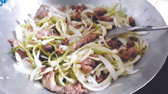 កណ្តុរស្រែជាលក្ខណៈវិសេសវិសាលនៃភោជនាហារតំបន់ប៉ែកខាងលិចនៃភូមិភាគខាងត្បូង ảnh 3