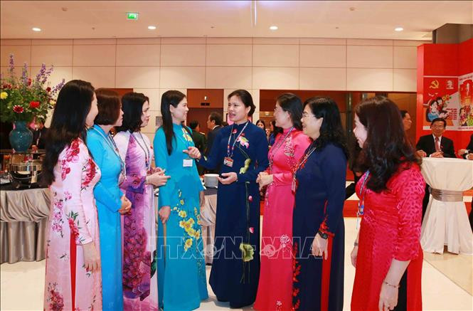 ប្រតិភូនារីទាំងឡាយអញ្ជើញចូលរួមមហាសន្និបាតលើកទី ១៣ របស់បក្ស កាលពីព្រឹកថ្ងៃទី ២៨ ខែ មករា ប្រតិភូនារីចំនួន ២២២ រូបអញ្ជើញចូលរួមមហាសន្និបាតលើកទី ១៣ របស់បក្ស ảnh 3