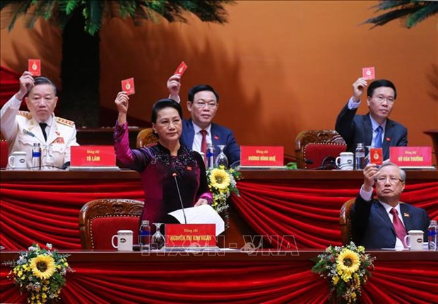 រូបភាពមួយចំនួនក្នុងថ្ងៃដំបូងនៃមហាសន្និបាតតំណាងទូទាំងប្រទេសលើកទី ១៣ របស់បក្សកុម្មុយនិស្តវៀតណាម ảnh 20