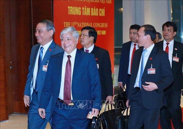 រូបភាពមួយចំនួនក្នុងថ្ងៃដំបូងនៃមហាសន្និបាតតំណាងទូទាំងប្រទេសលើកទី ១៣ របស់បក្សកុម្មុយនិស្តវៀតណាម ảnh 11