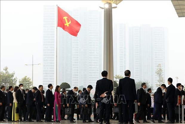 រូបភាពមួយចំនួនក្នុងថ្ងៃដំបូងនៃមហាសន្និបាតតំណាងទូទាំងប្រទេសលើកទី ១៣ របស់បក្សកុម្មុយនិស្តវៀតណាម ảnh 10