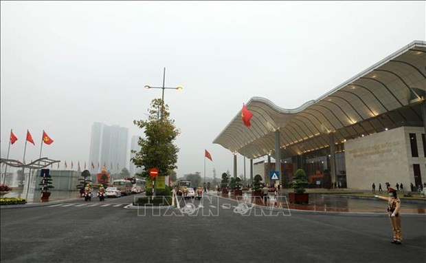 រូបភាពមួយចំនួនក្នុងថ្ងៃដំបូងនៃមហាសន្និបាតតំណាងទូទាំងប្រទេសលើកទី ១៣ របស់បក្សកុម្មុយនិស្តវៀតណាម ảnh 4