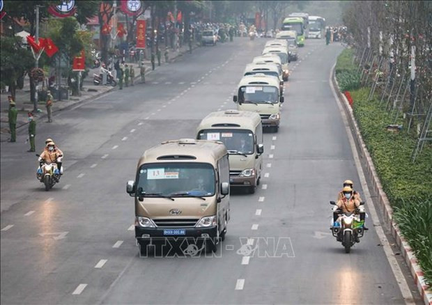 រូបភាពមួយចំនួនក្នុងថ្ងៃដំបូងនៃមហាសន្និបាតតំណាងទូទាំងប្រទេសលើកទី ១៣ របស់បក្សកុម្មុយនិស្តវៀតណាម ảnh 3