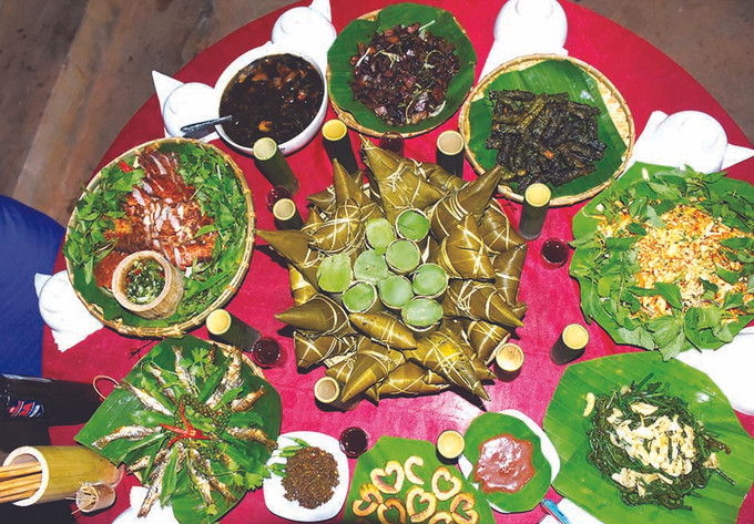 មុខម្ហូបដ៏ល្អឯក ប្លែកភ្នែកមួយចំនួន ពោរពេញទៅដោយអត្តសញ្ញាណរបស់ជនជាតិ សេដាំង នៅជើងភ្នំ ង៉ុកលិញ ភ្លក់រសជាតិភោជនាហាររបស់ជនជាតិ សេដាំង ảnh 2