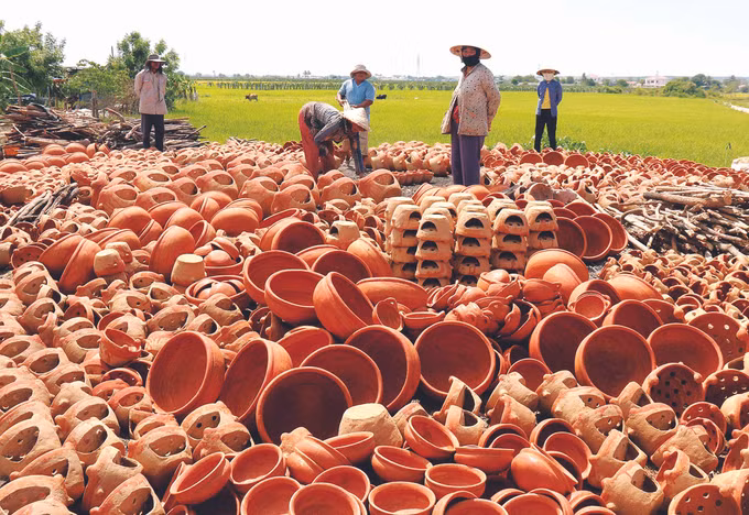 សម្លឹងមើលវប្បធម៌ ចាមនៅស្រុក បាក់ប៊ិញ មួយភ្លែត ảnh 6