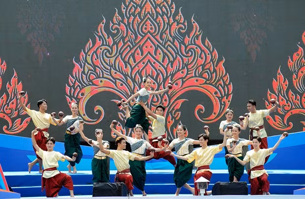 ពិធីបុណ្យអុំទូក ង នៅកណ្តាលទីក្រុង ảnh 1