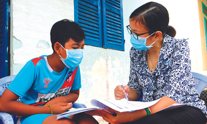 ទីក្រុង កឹនធើ រៀបចំដាក់អនុវត្តន៍វិធានការជួយឧបត្ថម្ភសិស្សានុសិស្សរៀនតាមប្រព័ន្ធអនឡាញប្រកបដោយភាពបត់បែន ảnh 6