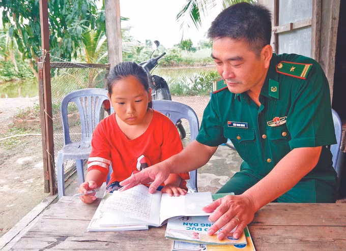 កសាង "ក្បួនយុទ្ធសាស្ត្រចិត្តប្រជាជន" នៅចុងប៉ូចនៃប៉ែកខាងត្បូងរបស់មាតុភូមិដ៏រឹងមាំ ảnh 5