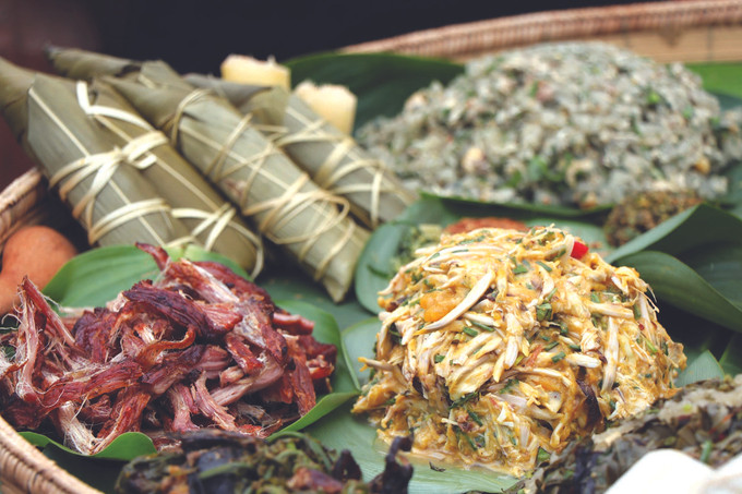 មុខម្ហូបទាំងឡាយពិសេសដាច់ដោយឡែករបស់ជនជាតិ ហ្សែ-ត្រៀង (ខេត្ត កនទុម) ភោជនាហារបណ្តាជនជាតិតំបន់ តីង្វៀន ảnh 2