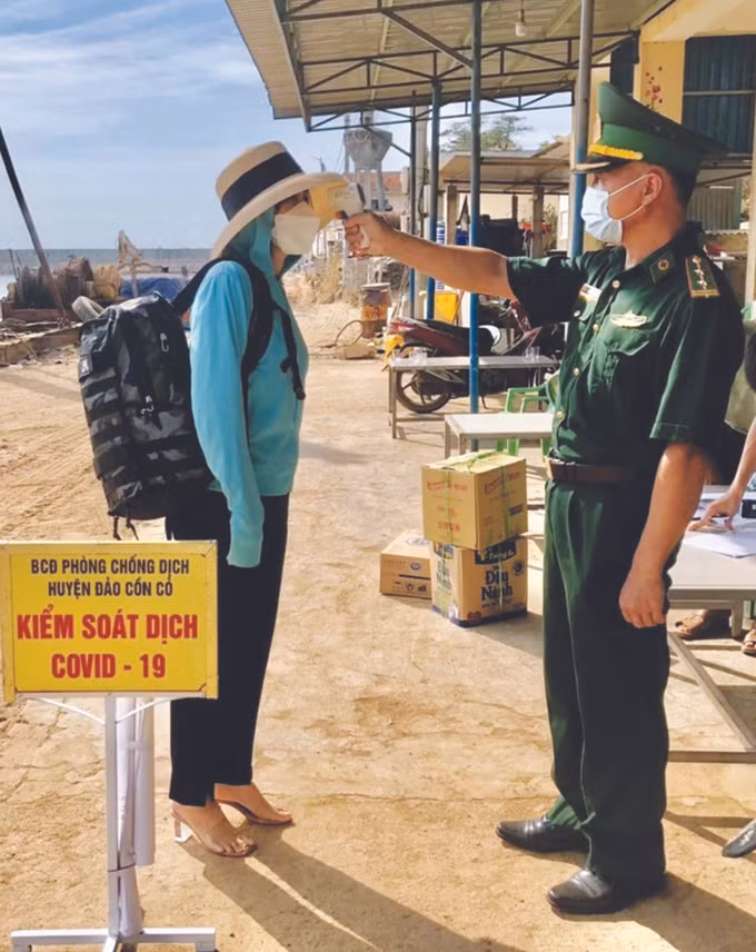 ខែល "ដែកថែប” នៅលើដែនដីជាយដែននៃមាតុភូមិ ảnh 3