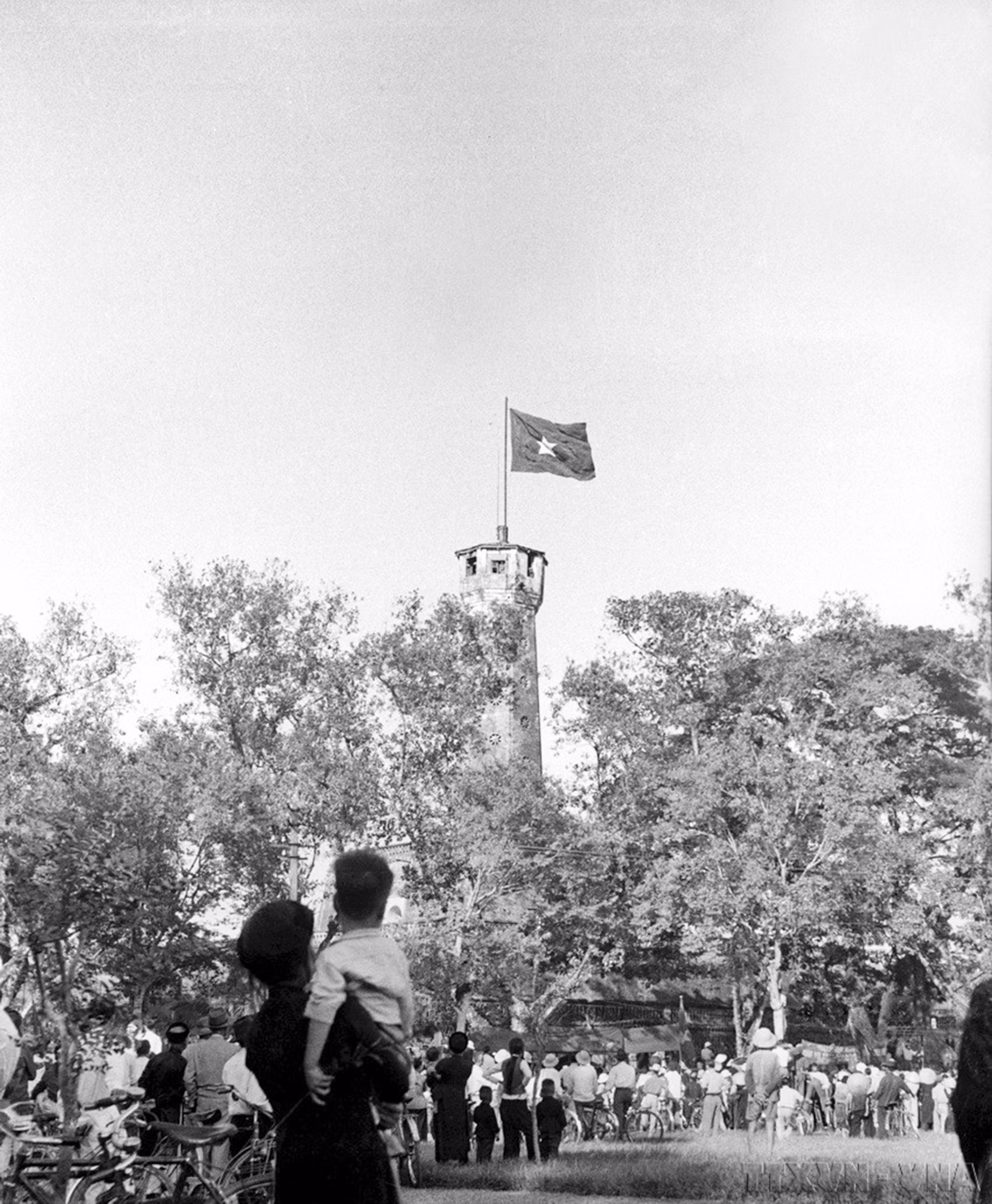 4-70 nam giai phong thu do-tu lieu ttxvn.jpg