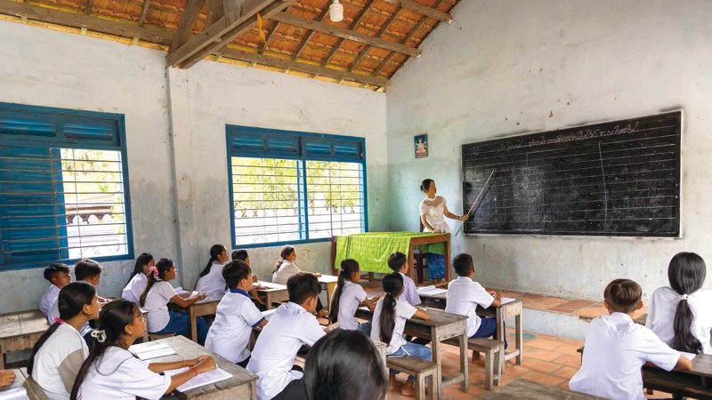 ថ្នាក់បង្រៀនភាសា ខ្មែរ មួយនៅខេត្ត អានយ៉ាង ជាប់ព្រំដែន​ កម្ពុជា។